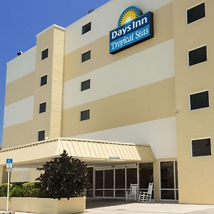 Days Inn By Wyndham Daytona Oceanfront